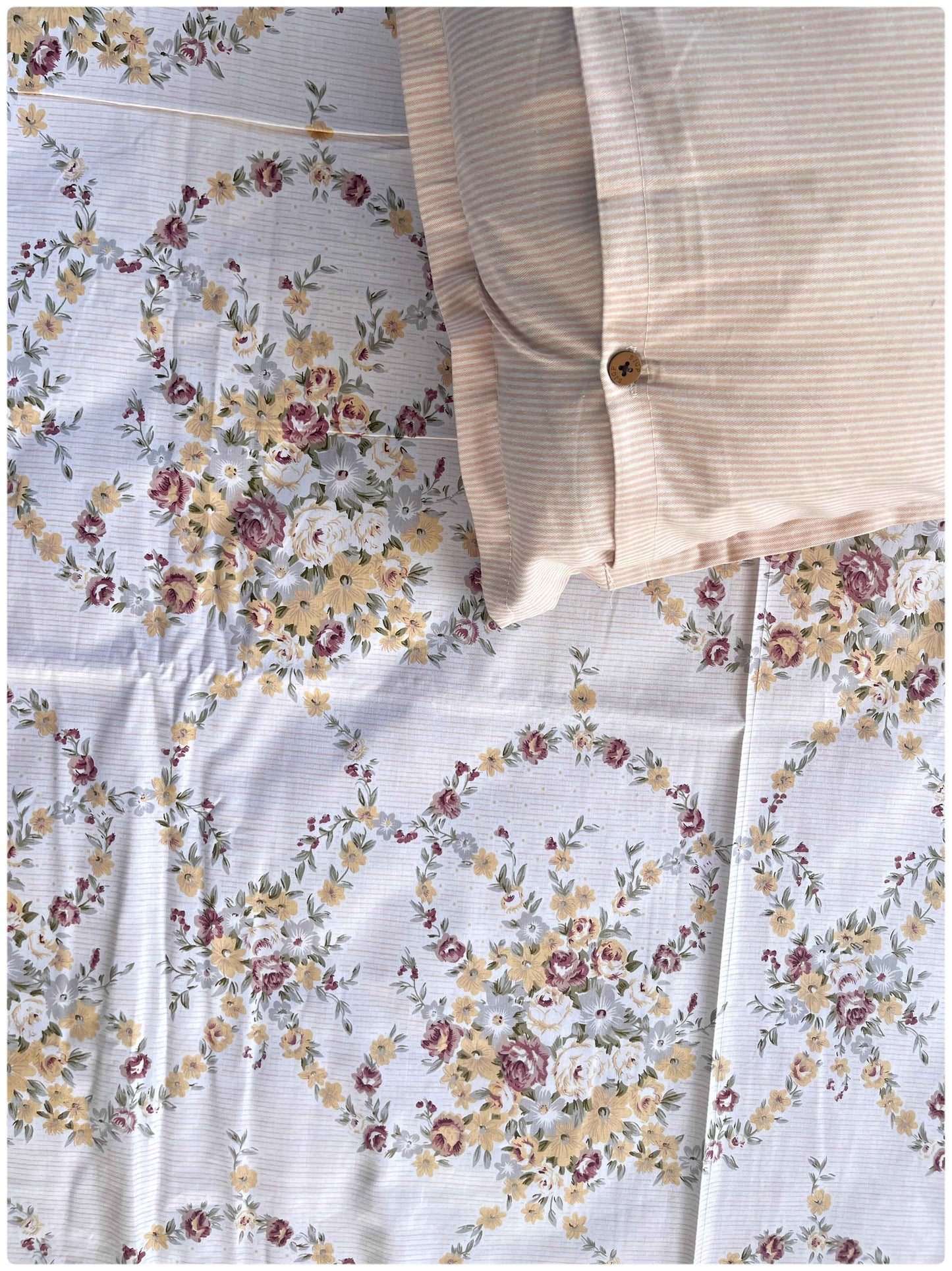 Decaso Florals - Beige