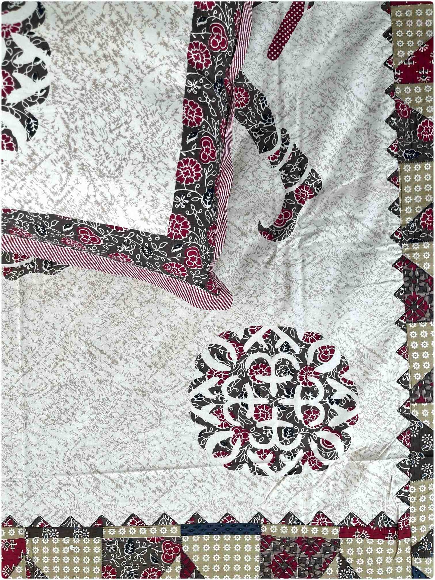 Decaso Ethnic - Deep Brown & Maroon