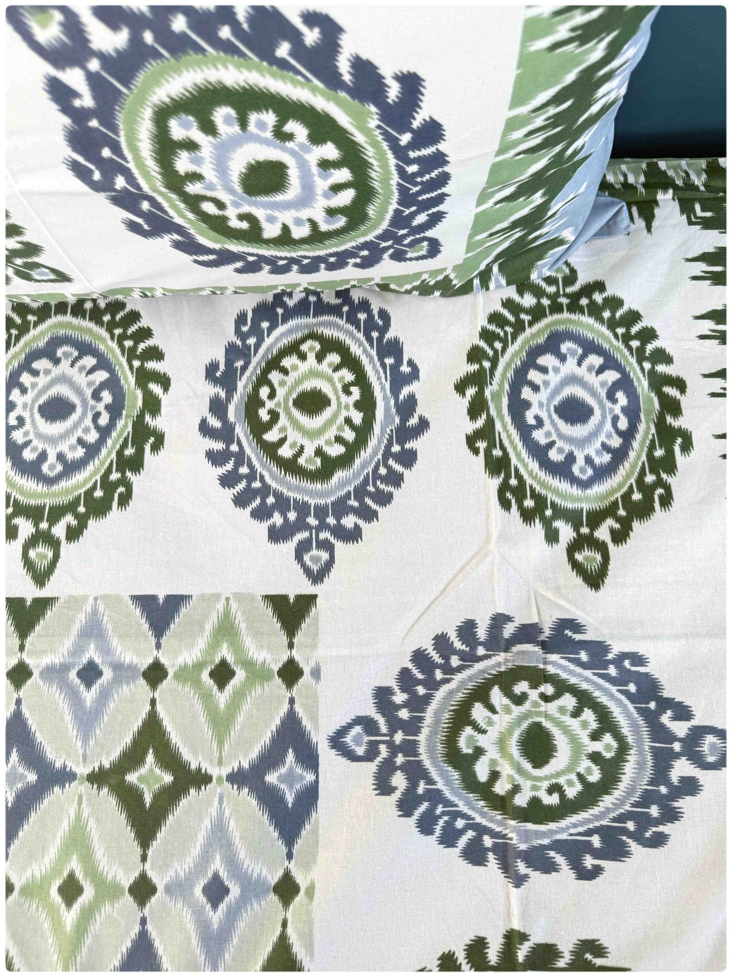 Decaso Ethnic - Blue & Olive