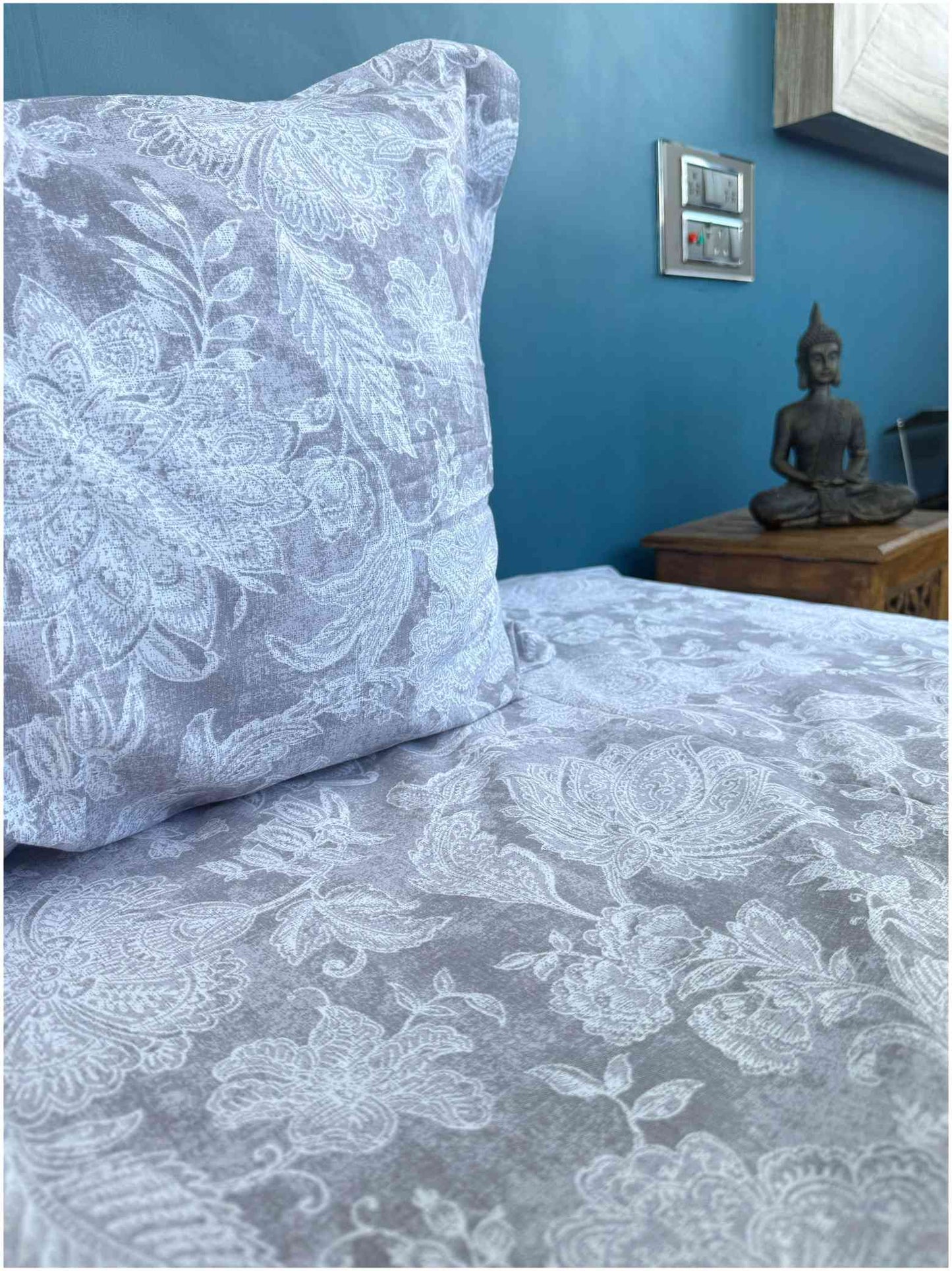 Decaso Floral - Grey