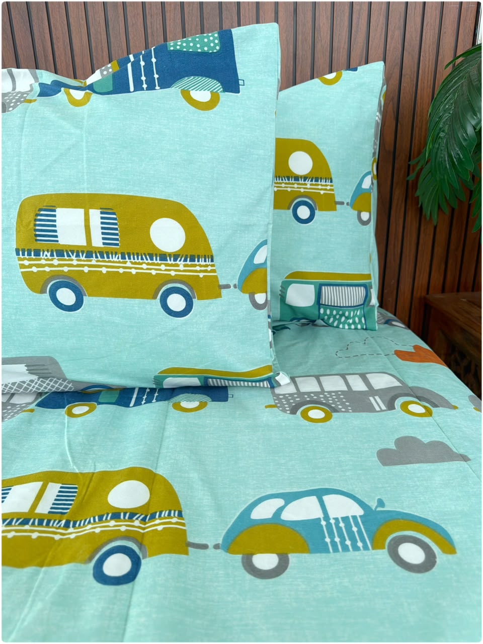 Car Aqua Printed - Kids Bedsheet