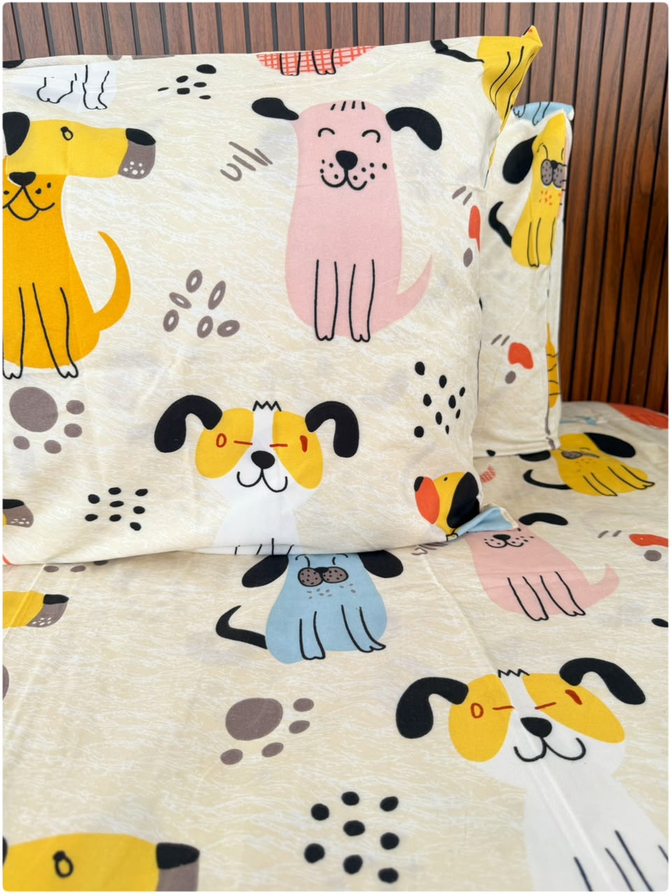 Cream Dog Printed - Kids Bedsheet