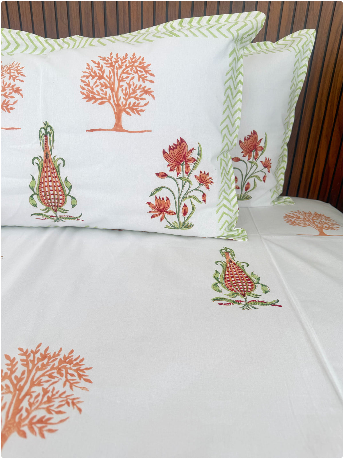 White & Rust OG Handblock Bedsheet