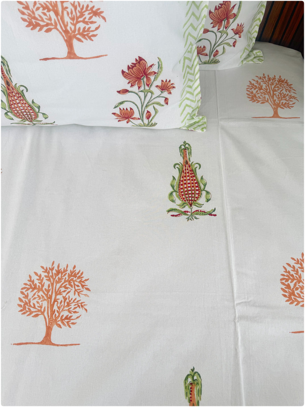 White & Rust OG Handblock Bedsheet