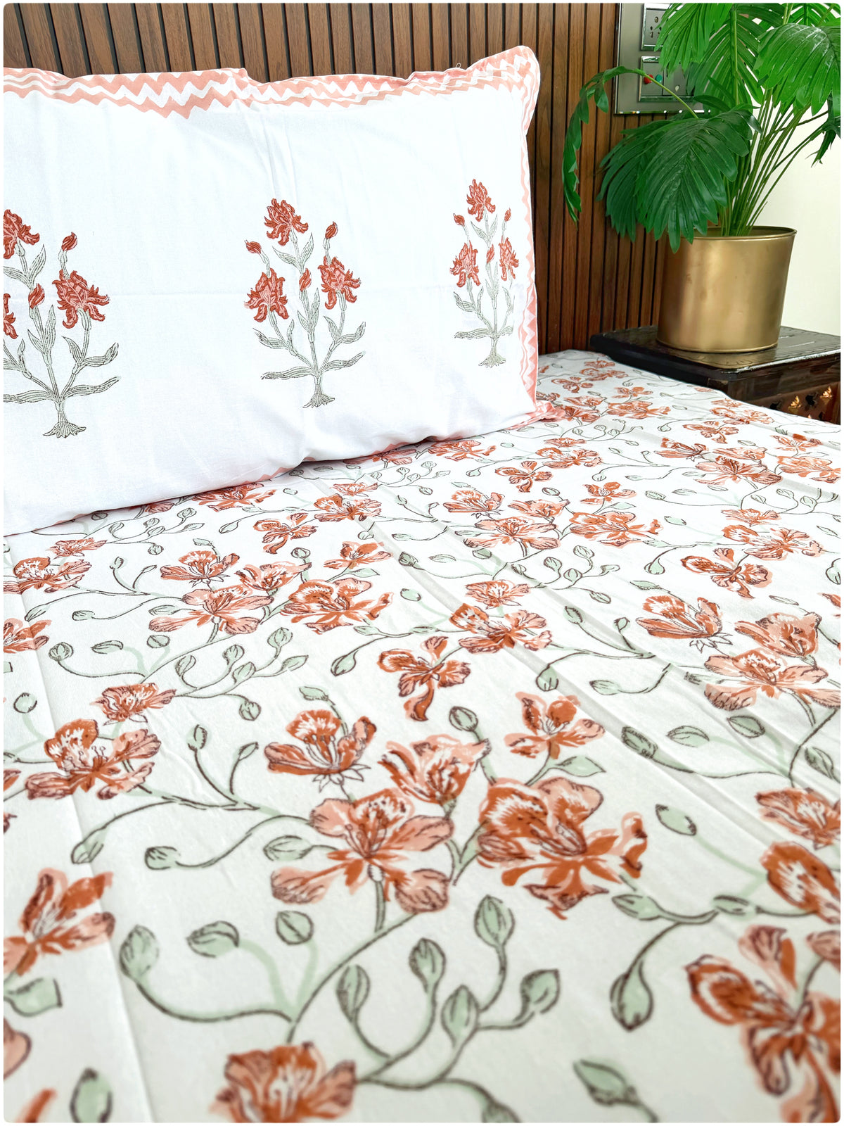 White & Peach OG Handblock Super King Bedsheet