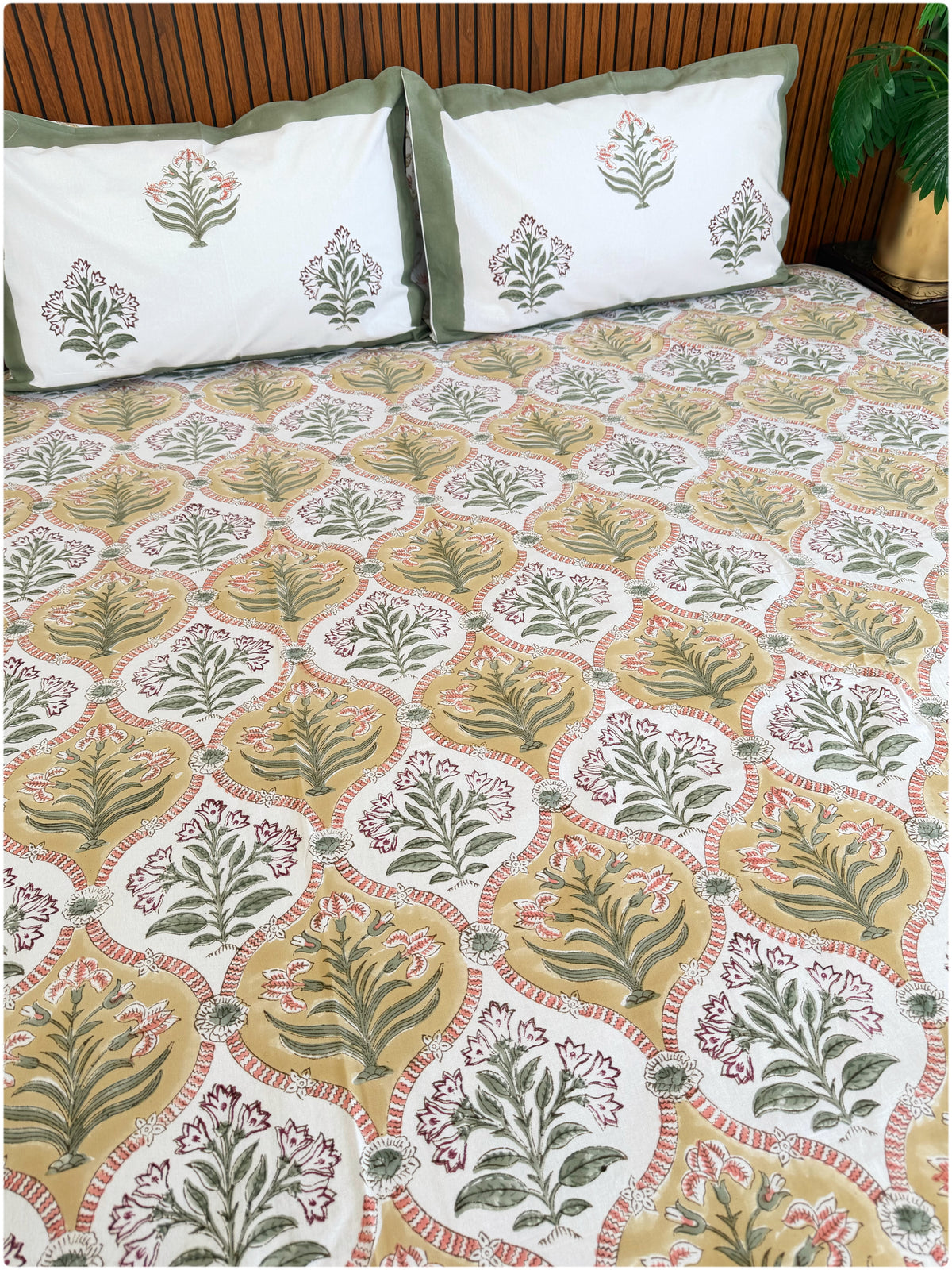 Sunlit Star Handblock Queen Bedsheet